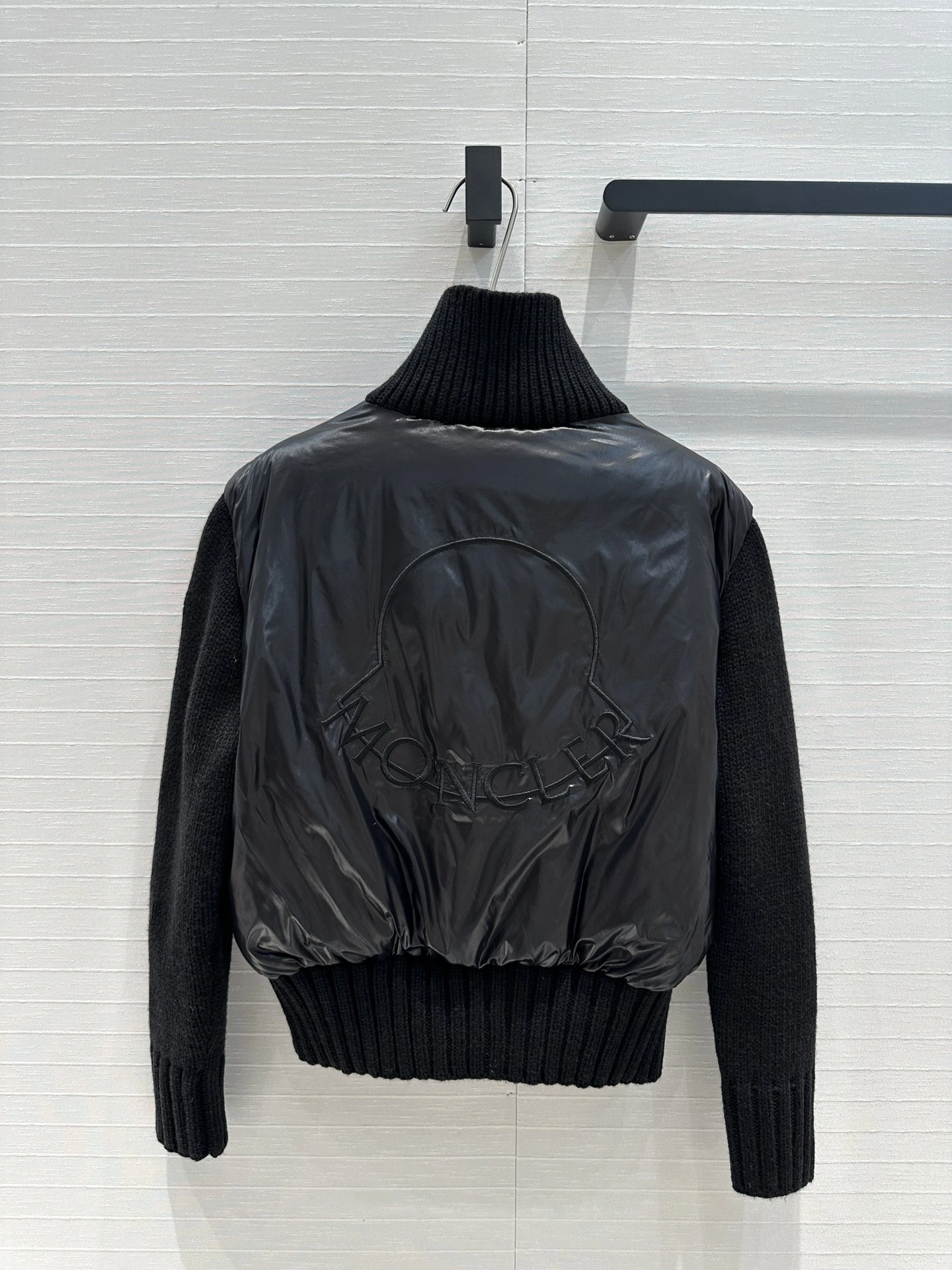Louis Vuitton Down Jackets Compact 139483