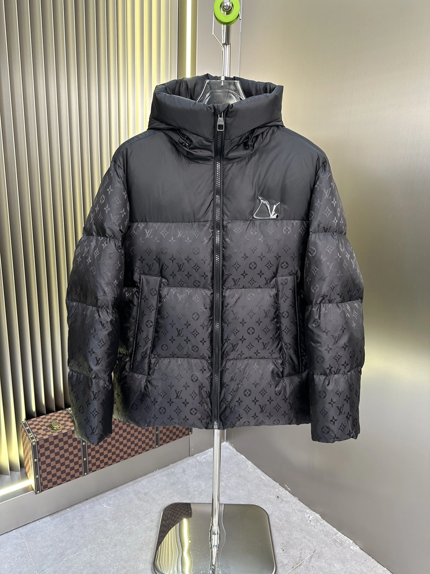 Louis Vuitton Down Jackets Compact 139461