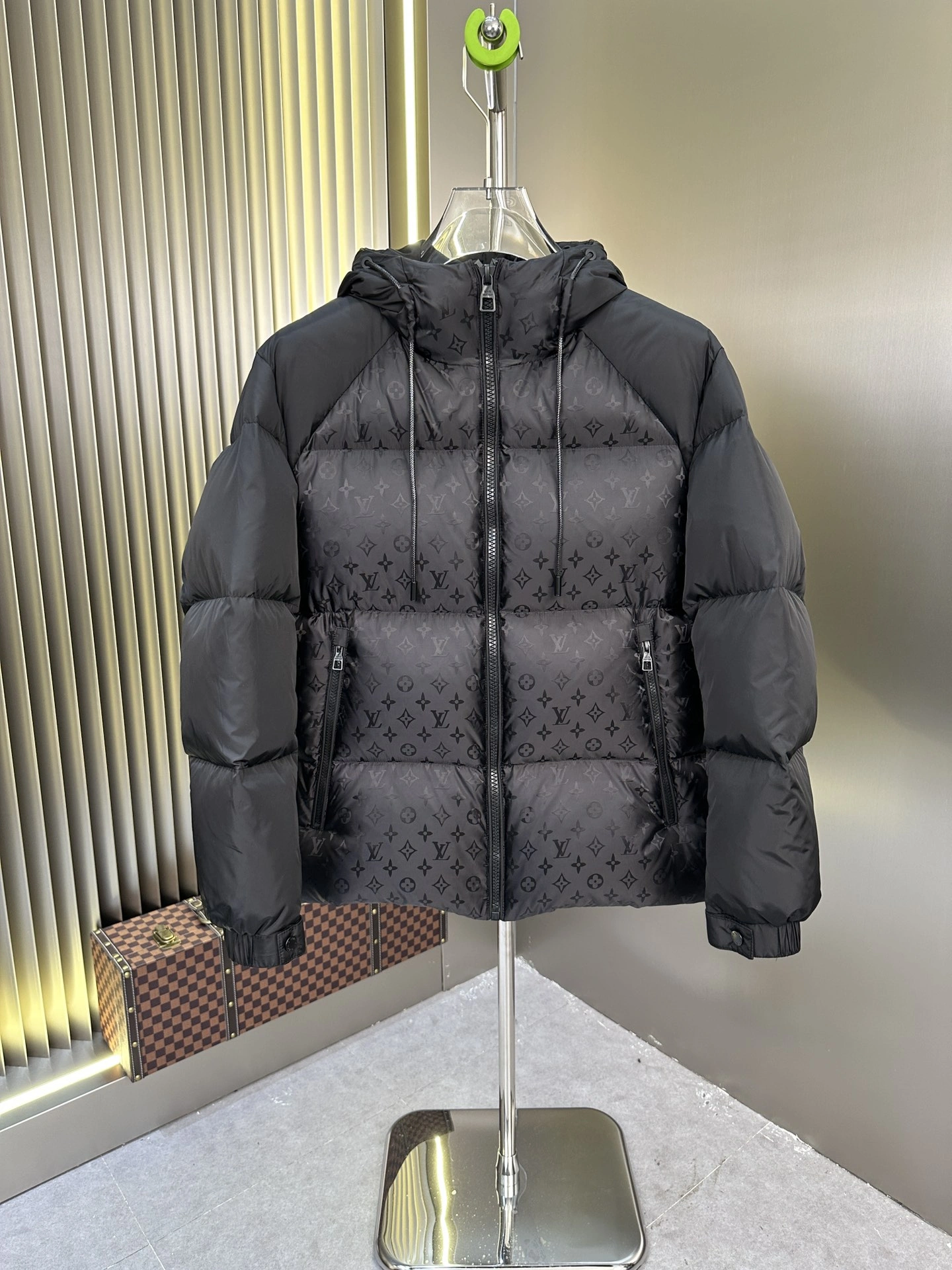Durable Louis Vuitton Down Jackets 139471