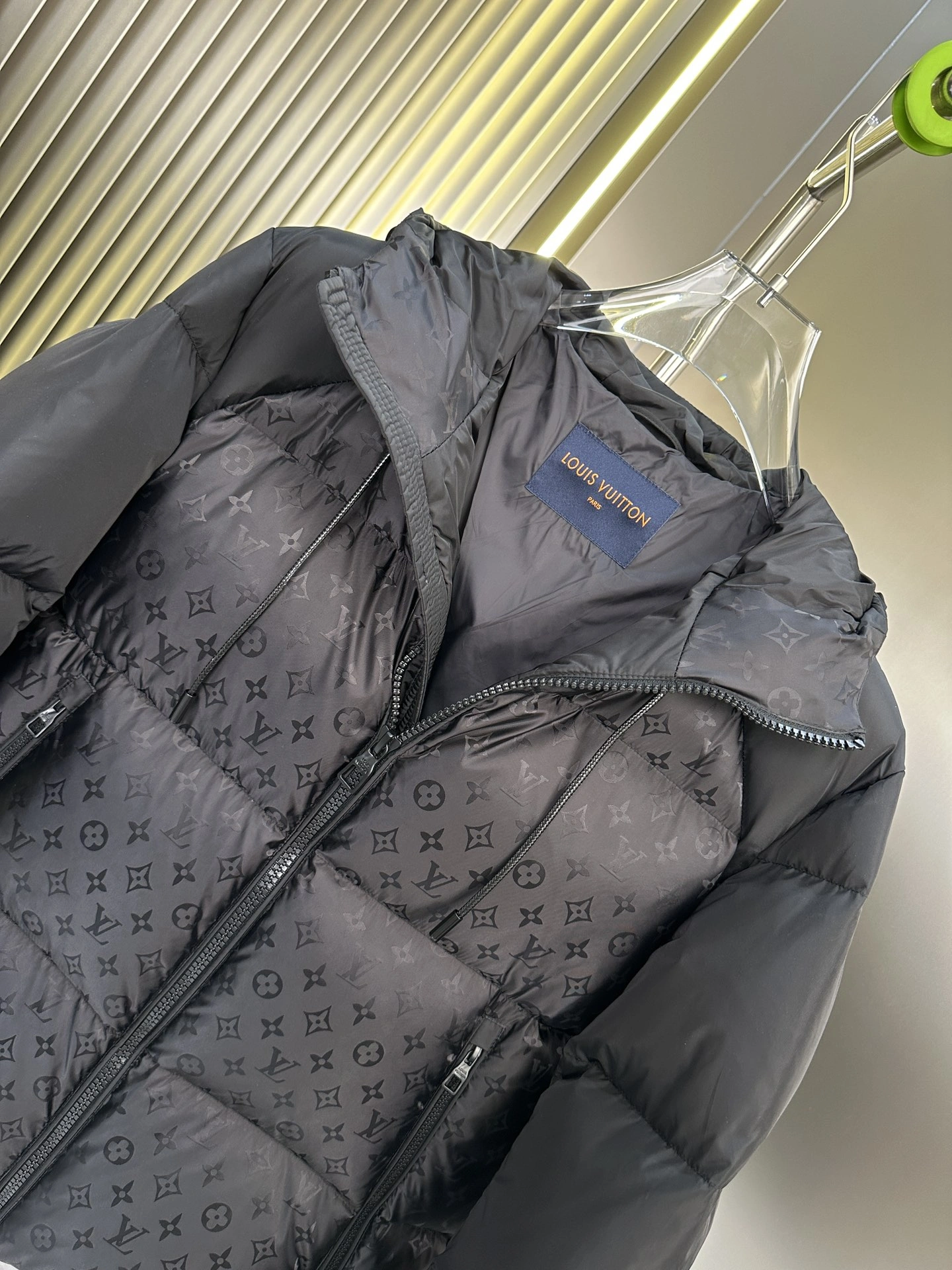 Durable Louis Vuitton Down Jackets 139471