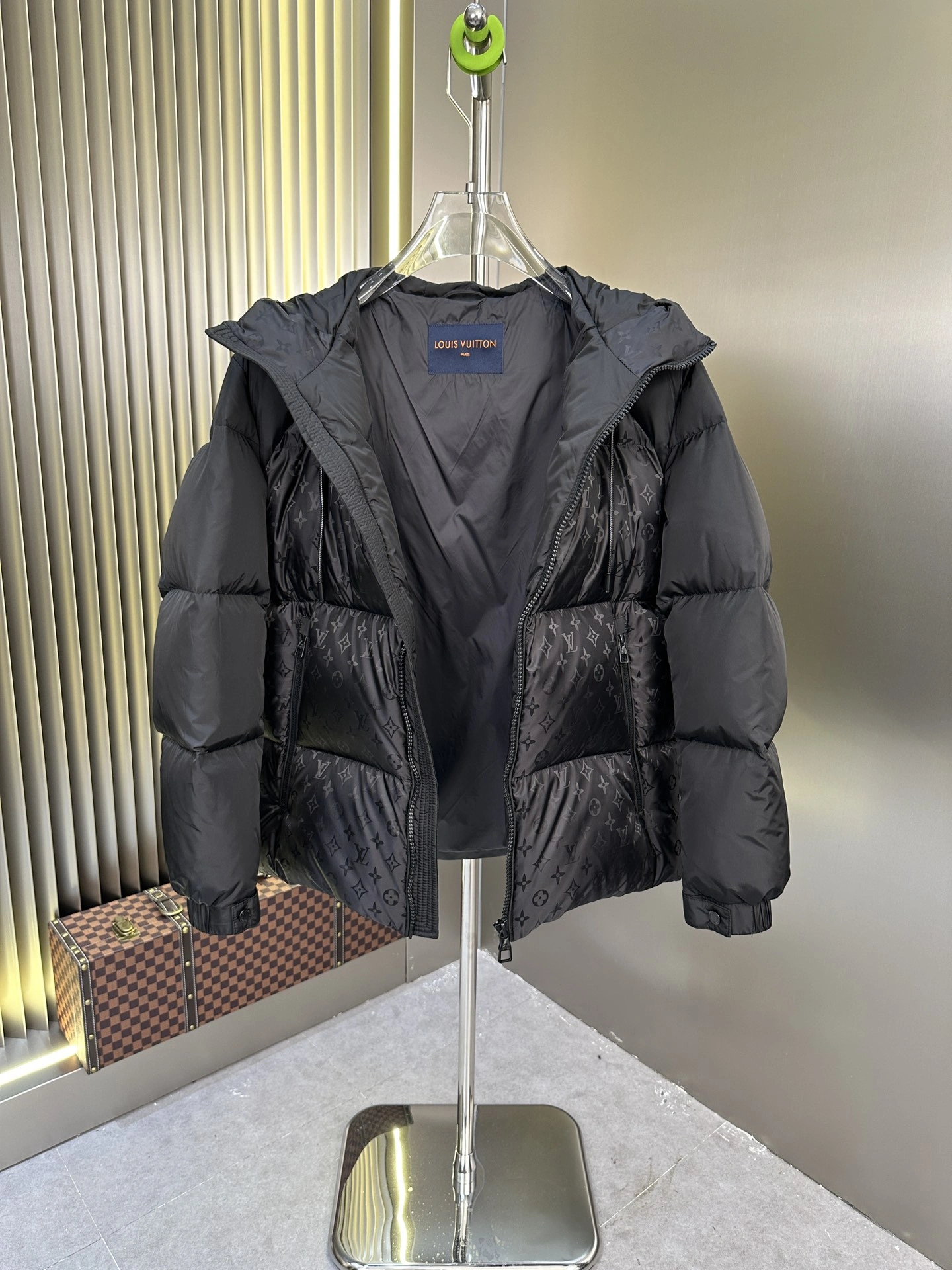 Durable Louis Vuitton Down Jackets 139471