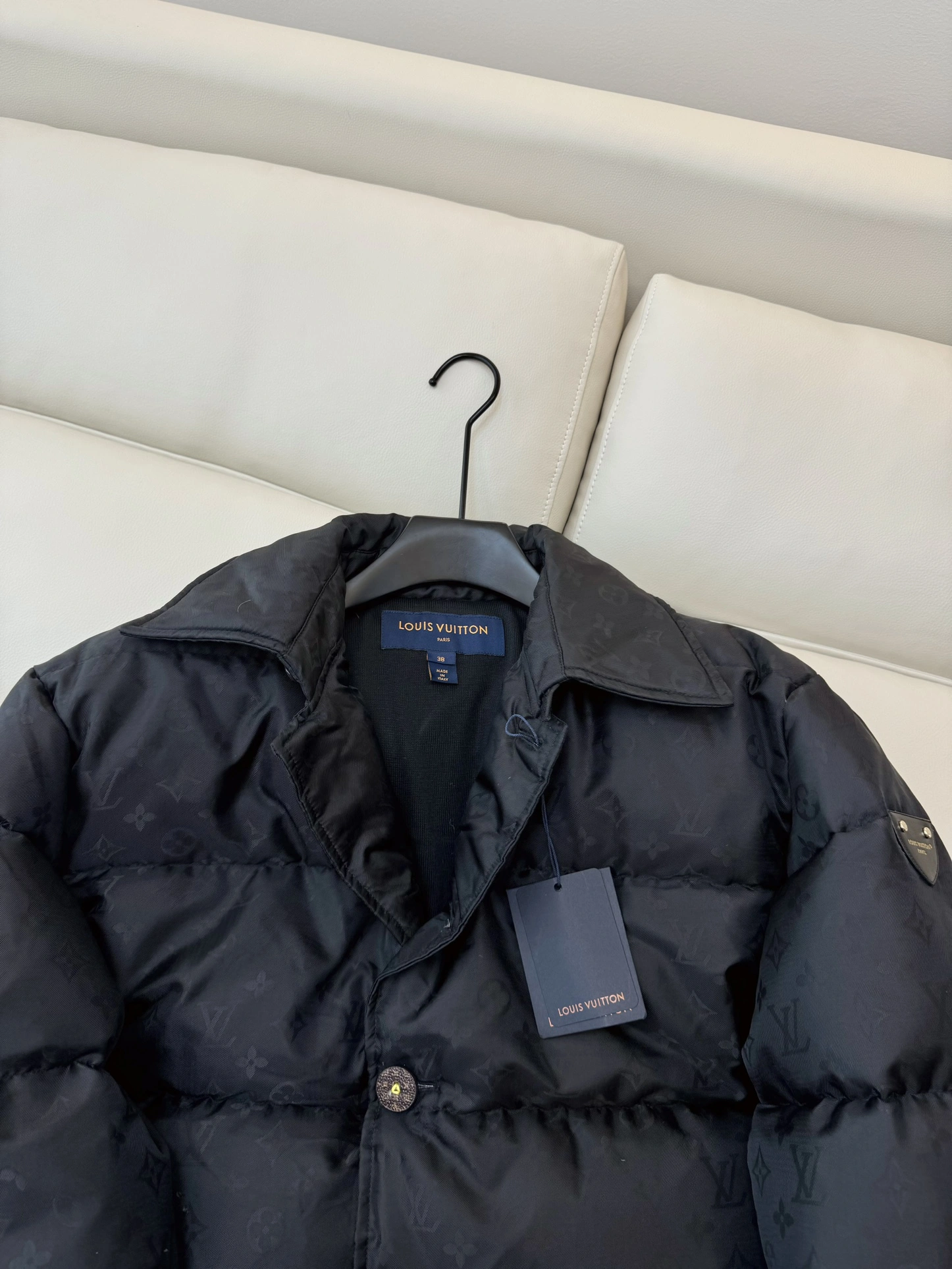 SoftTouch Louis Vuitton Down Jackets 139469