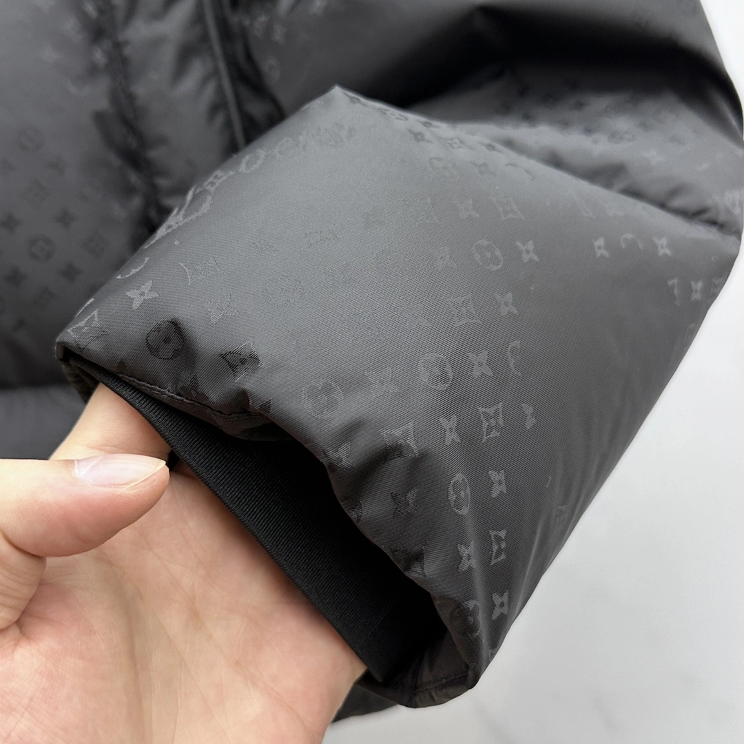 Lightweight Louis Vuitton Down Jackets 139478