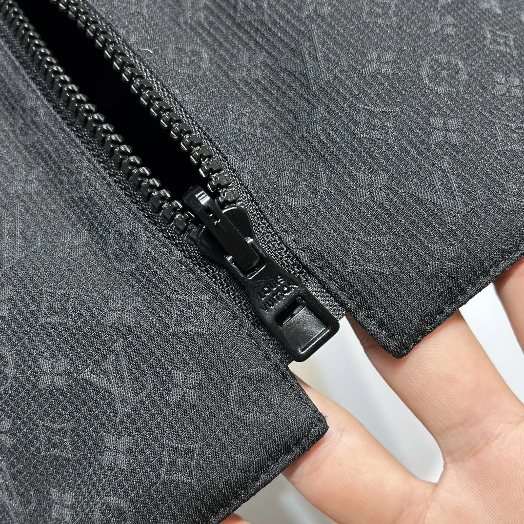 Louis Vuitton Down Jackets Premium 139474
