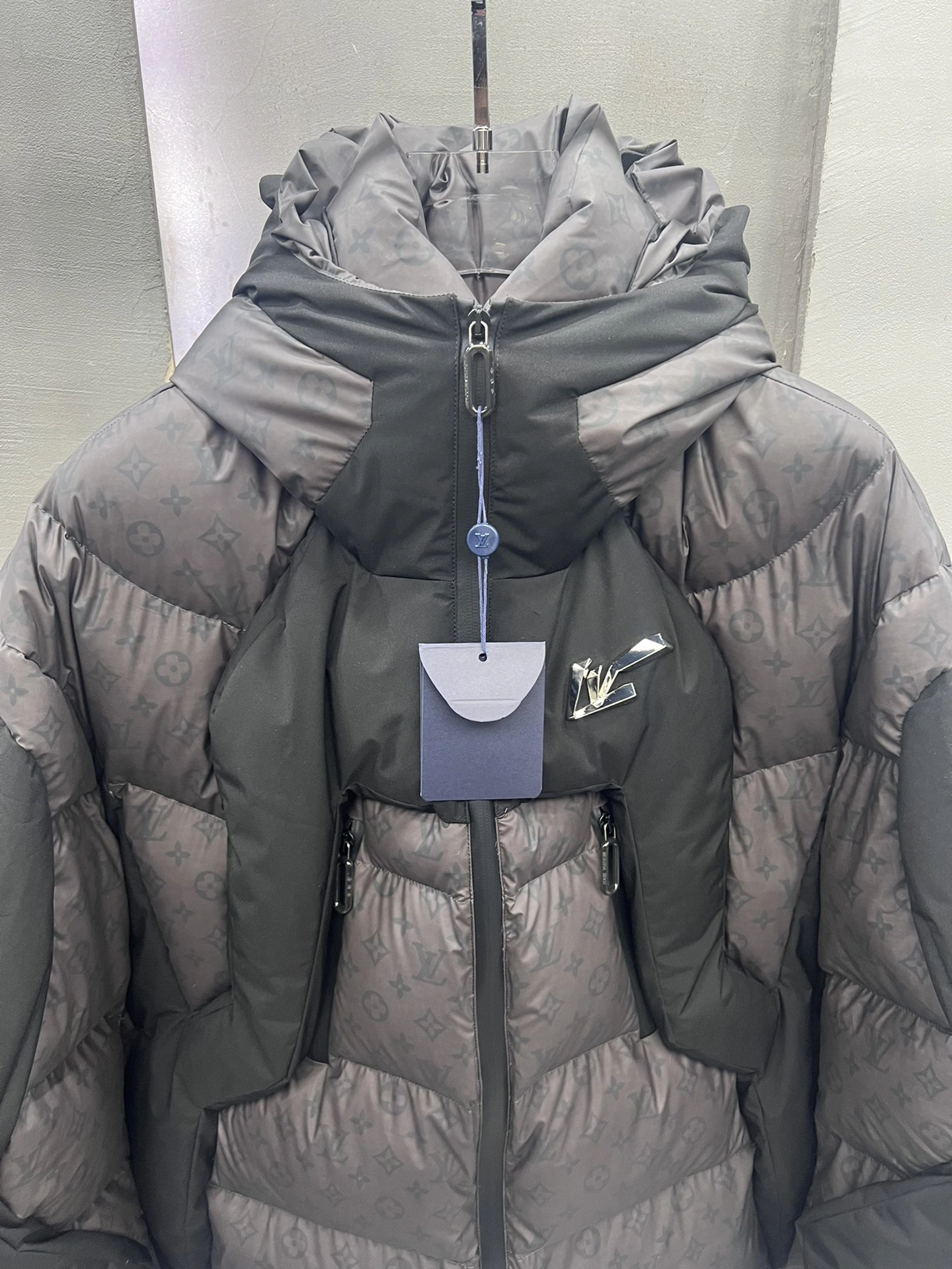 Louis Vuitton Down Jackets OnTrend 139456
