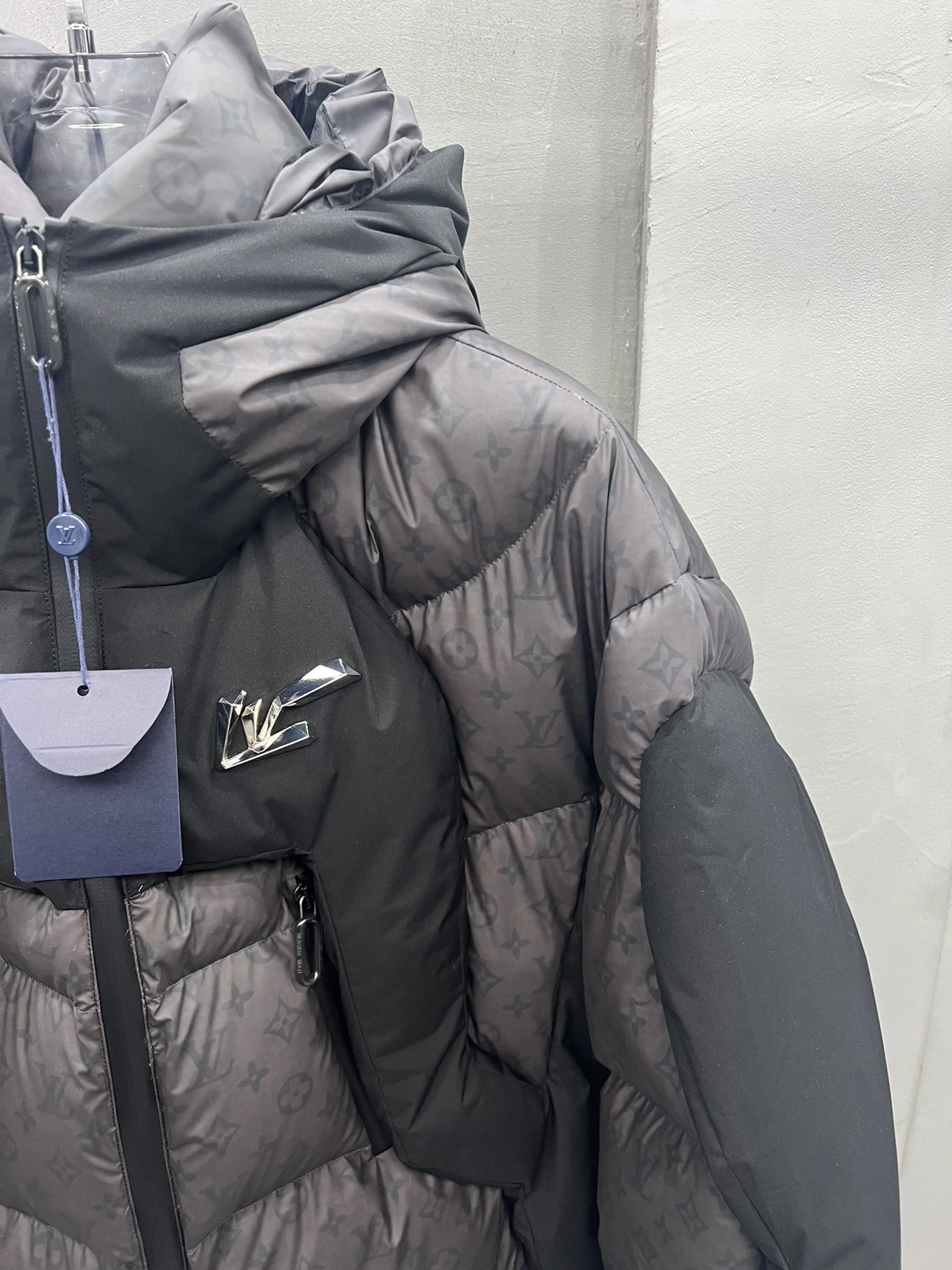 Louis Vuitton Down Jackets OnTrend 139456