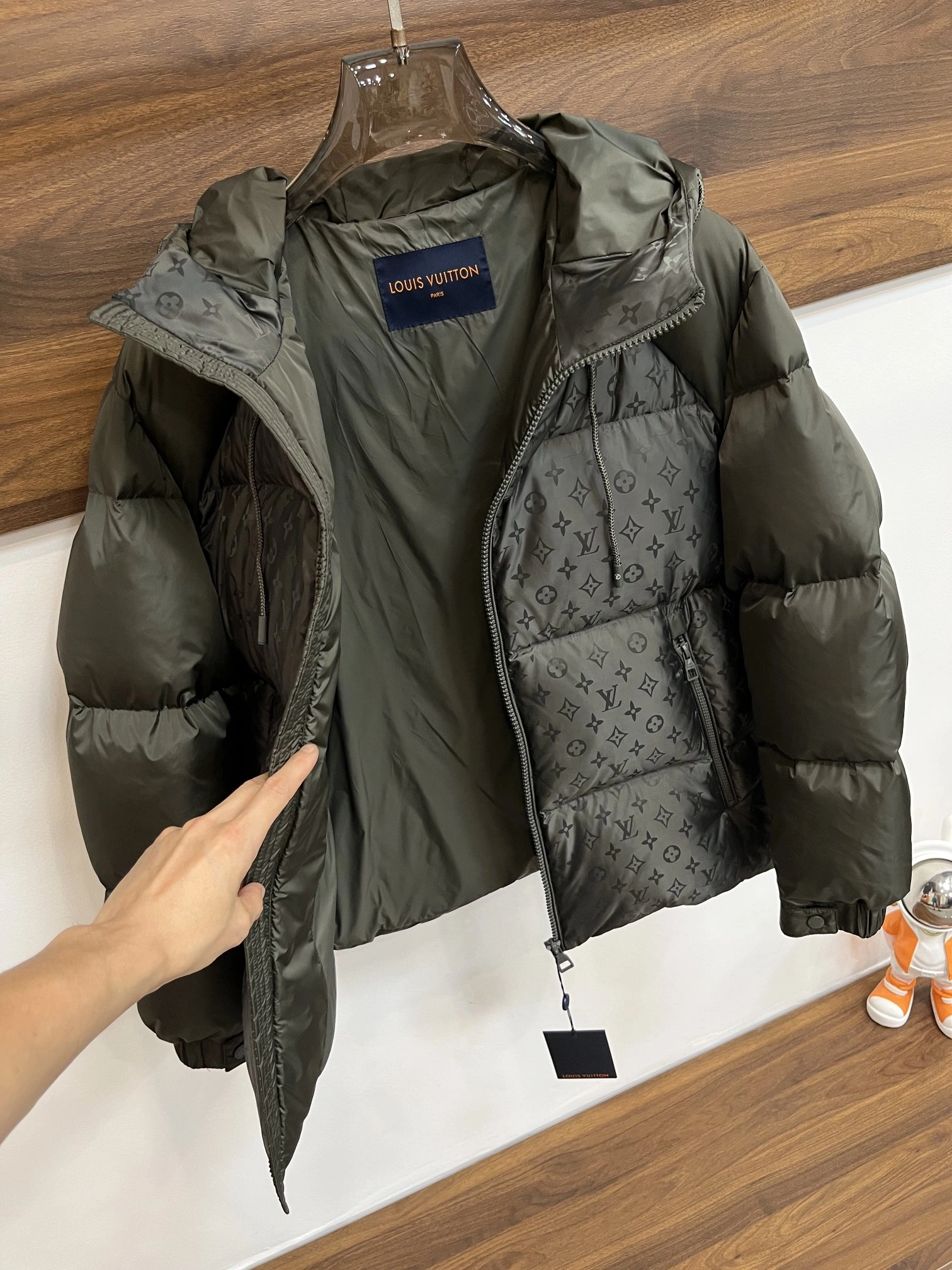 Louis Vuitton Down Jackets Chic 139476