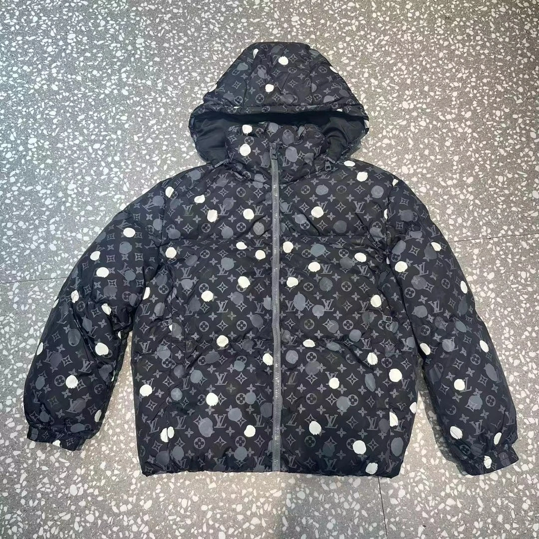 ZipUp Louis Vuitton Down Jackets 139457