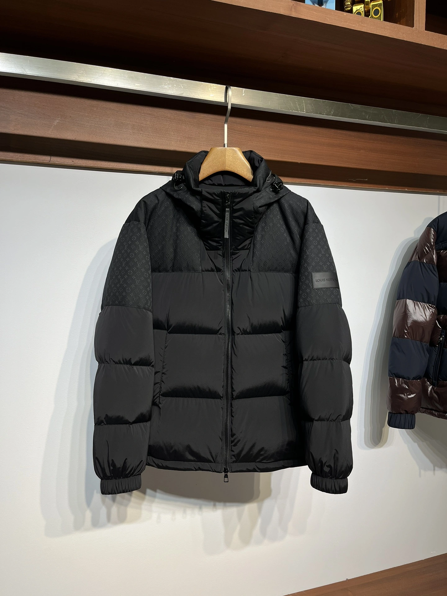Louis Vuitton Down Jackets GoodFit 139467