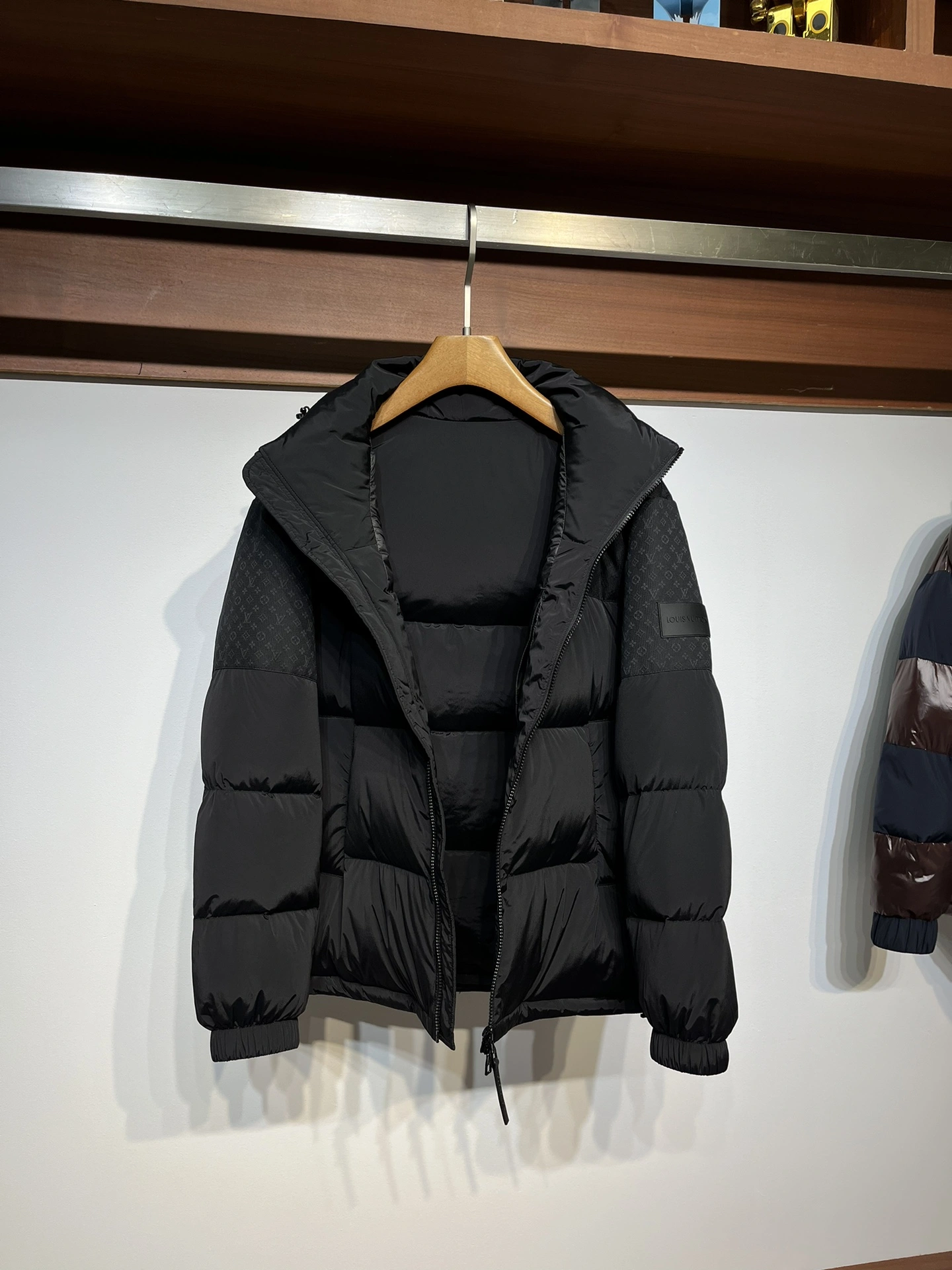 Louis Vuitton Down Jackets GoodFit 139467