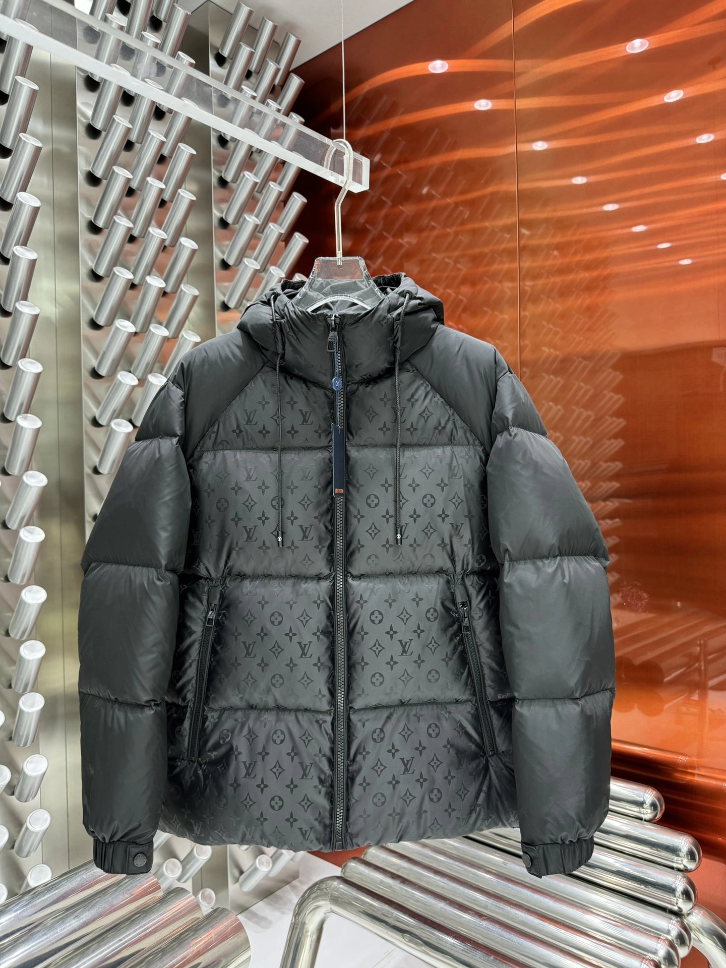 GoodFit Louis Vuitton Down Jackets 139452