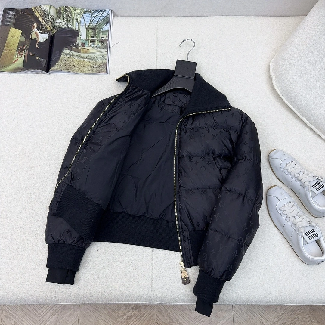Sophisticated Louis Vuitton Down Jackets 139451