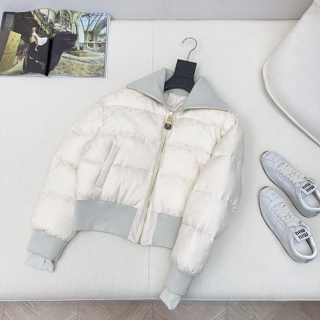 Louis Vuitton Down Jackets UrbanChic 139447