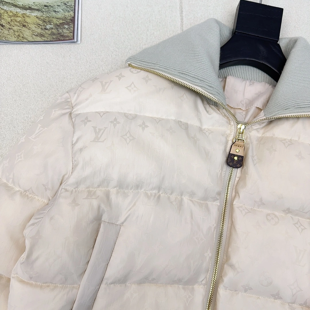 Louis Vuitton Down Jackets UrbanChic 139447