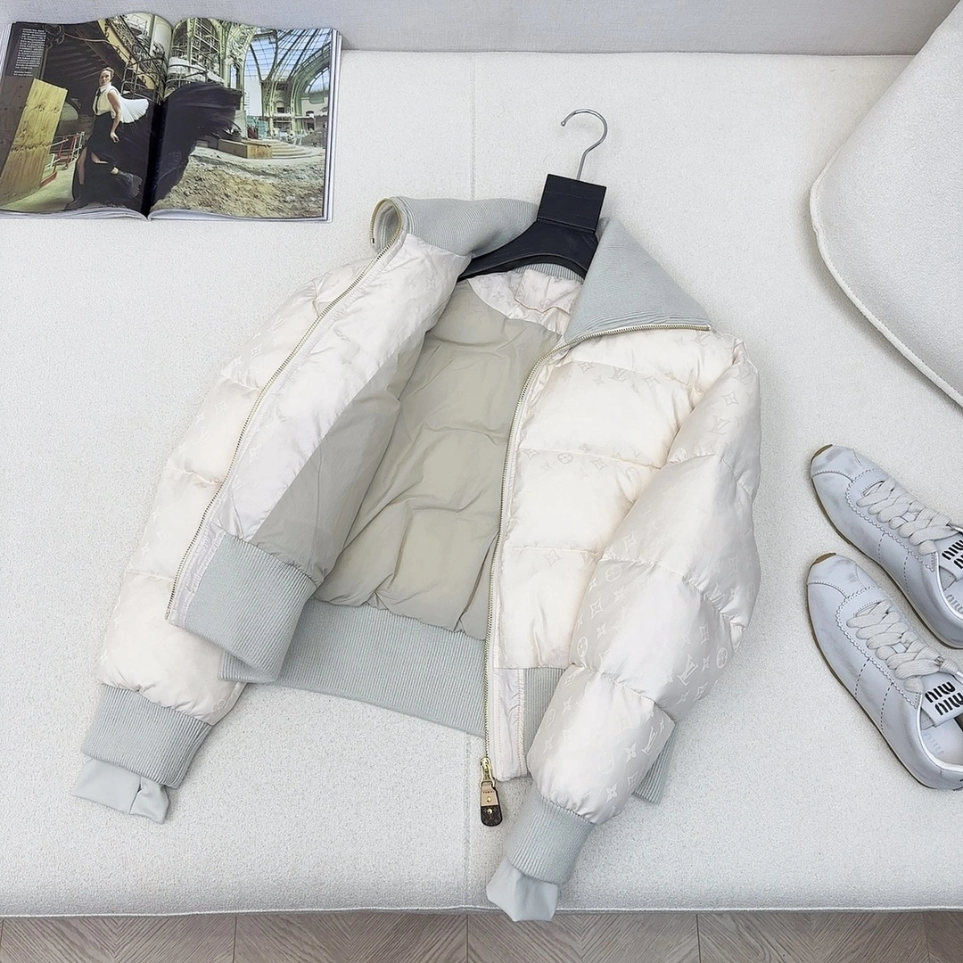Louis Vuitton Down Jackets UrbanChic 139447