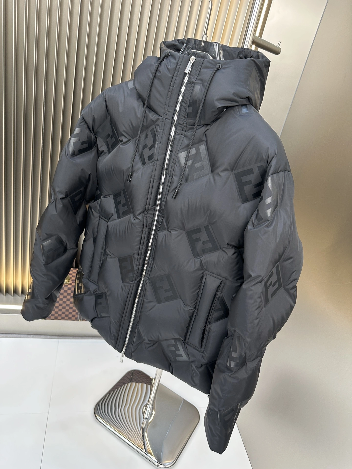 Louis Vuitton Down Jackets Supportive 139446