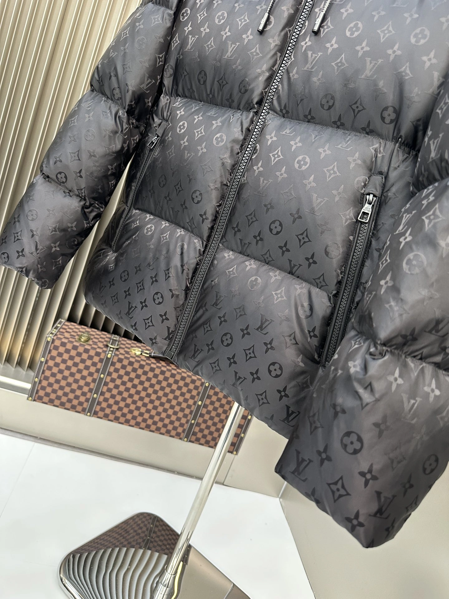 Louis Vuitton Down Jackets Sophisticated 139443