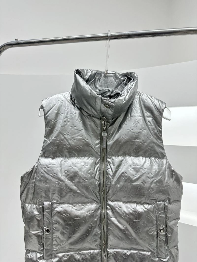 MoistureWicking Louis Vuitton Down Jackets 139401
