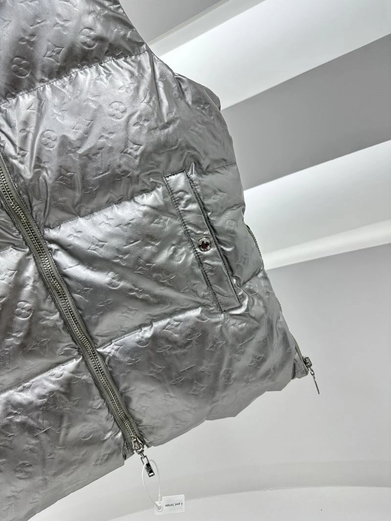 MoistureWicking Louis Vuitton Down Jackets 139401