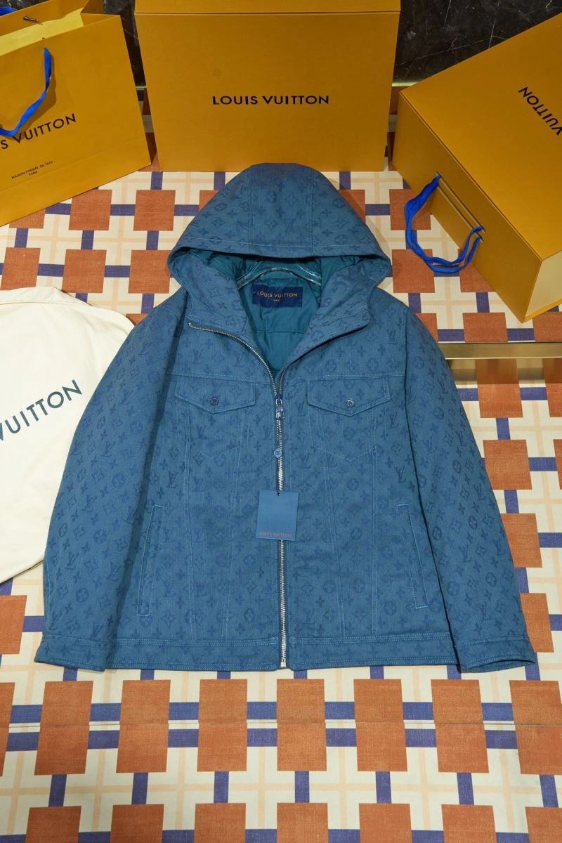 Breathable Louis Vuitton Down Jackets 139400