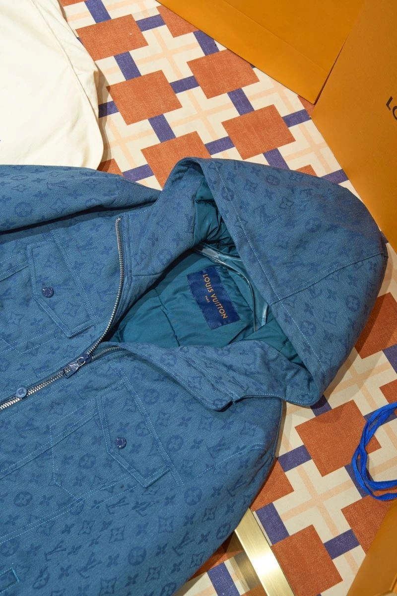 Breathable Louis Vuitton Down Jackets 139400