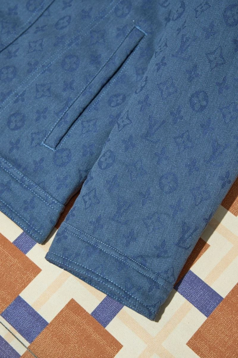 Breathable Louis Vuitton Down Jackets 139400