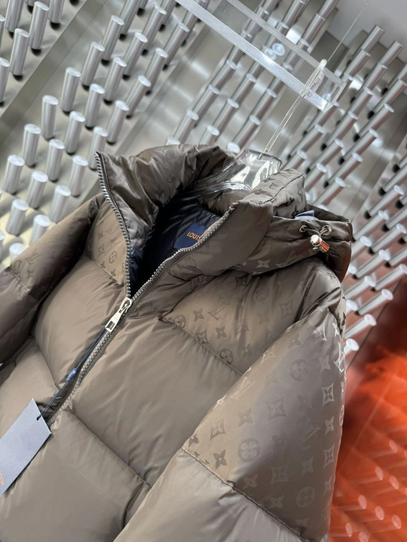 EyeCatching Louis Vuitton Down Jackets 139397