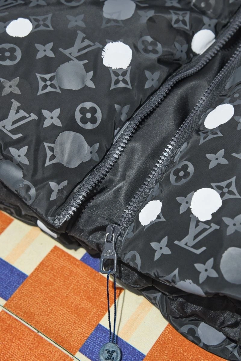 Louis Vuitton Down Jackets Effortless 139390