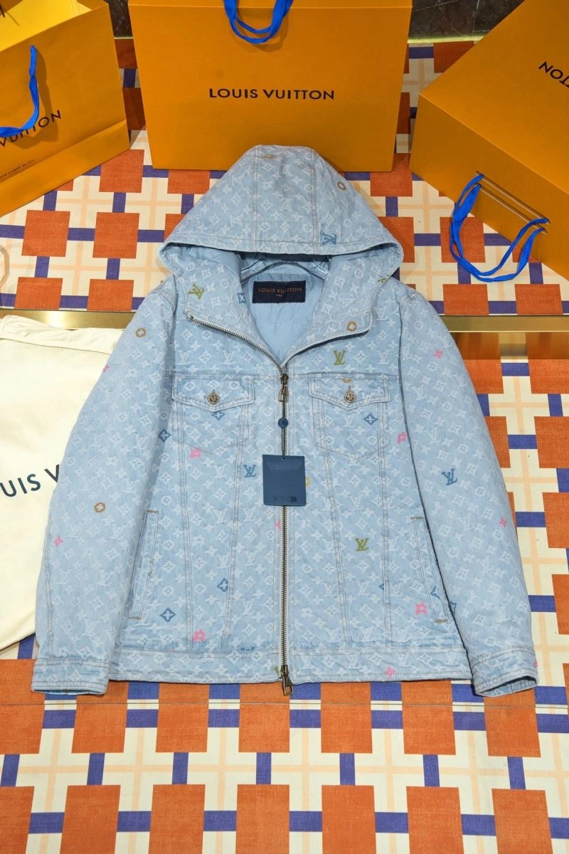 Casual Louis Vuitton Down Jackets 139389