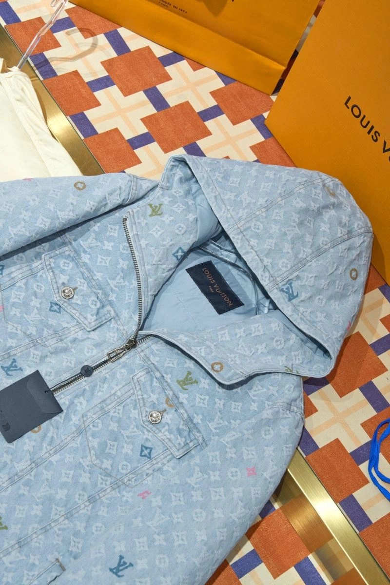 Casual Louis Vuitton Down Jackets 139389