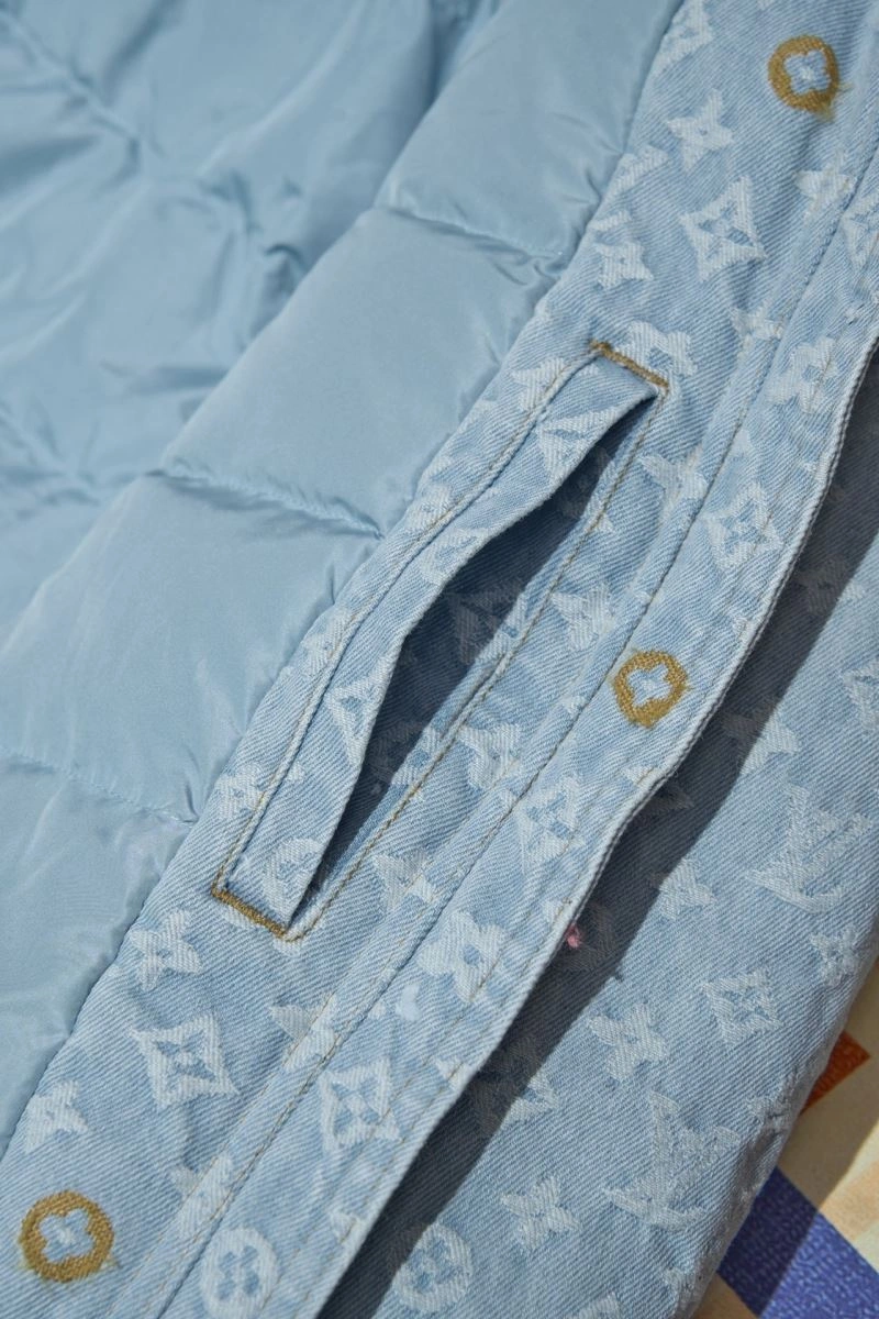 Casual Louis Vuitton Down Jackets 139389