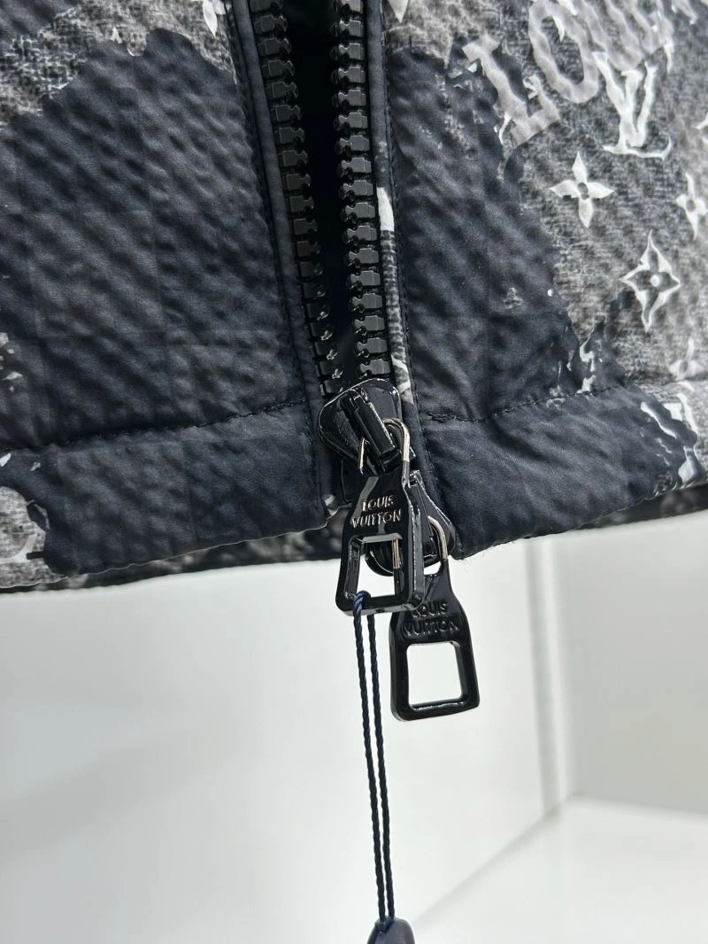 Louis Vuitton Down Jackets Compact 139391