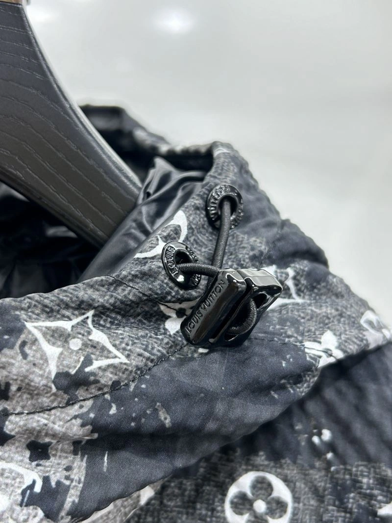 Louis Vuitton Down Jackets Compact 139391