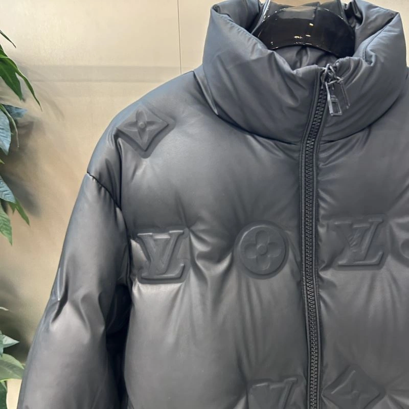 Vibrant Louis Vuitton Down Jackets 139367