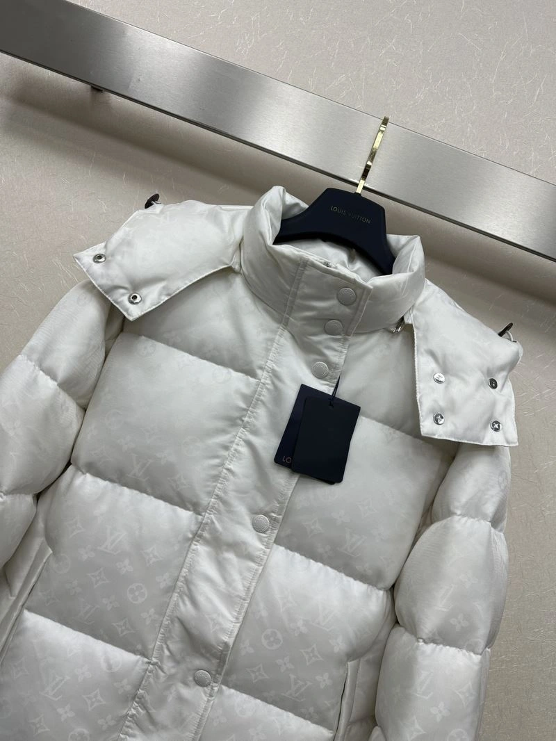Versatile Louis Vuitton Down Jackets 139360