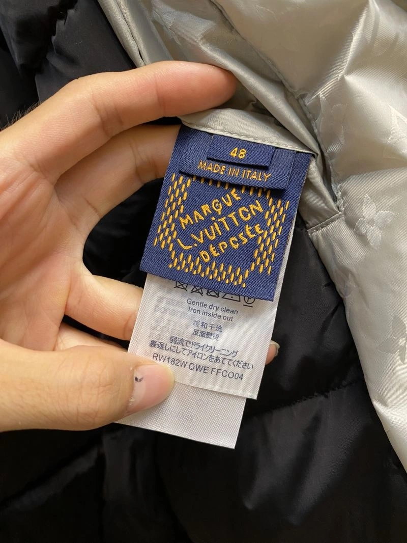 Lightweight Louis Vuitton Down Jackets 139278