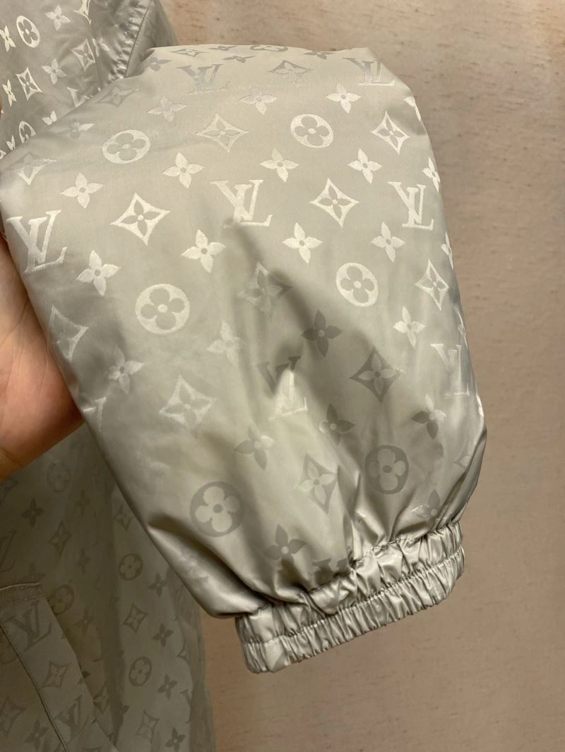 Lightweight Louis Vuitton Down Jackets 139278