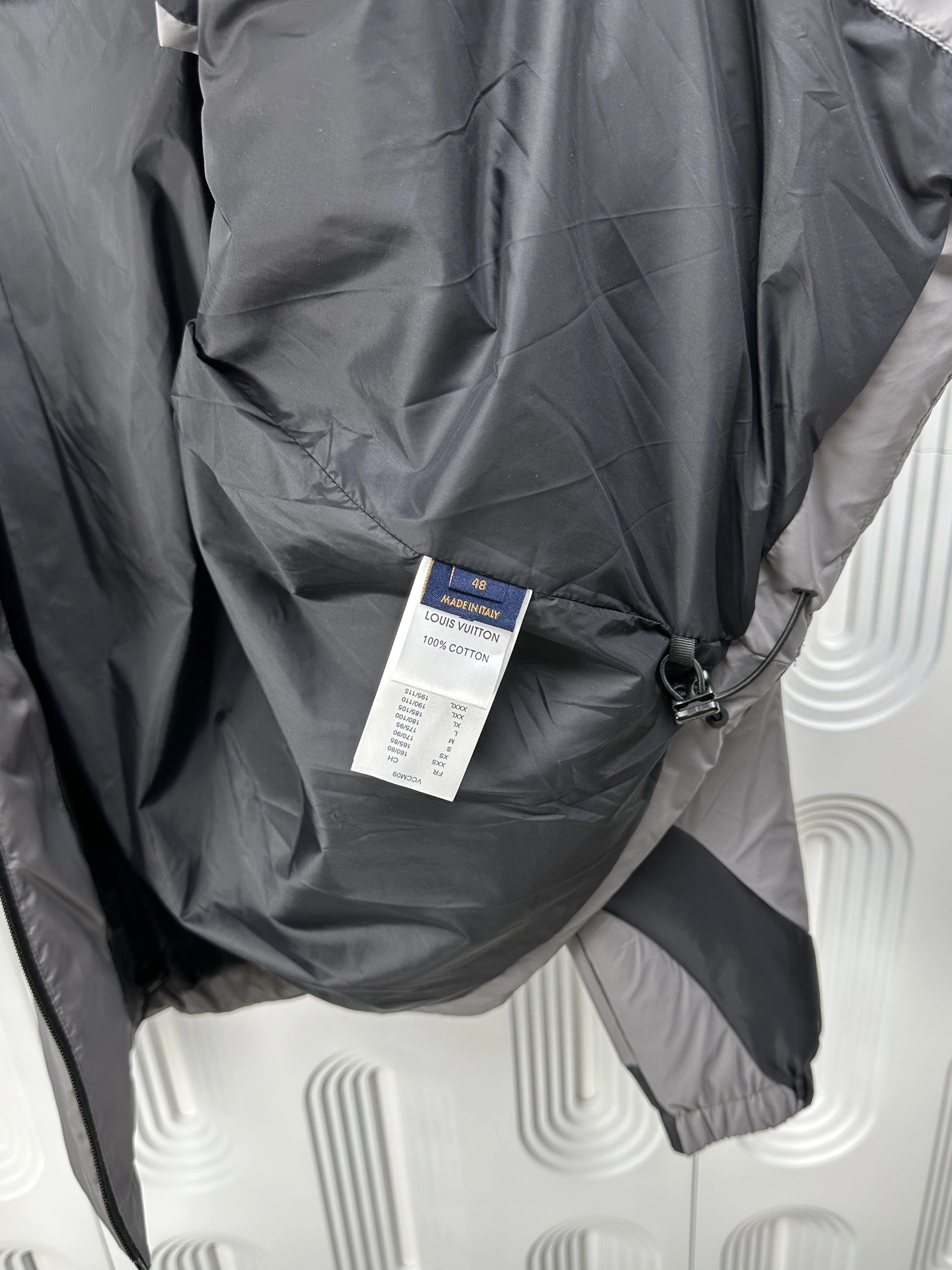 RelaxedFit Louis Vuitton Down Jackets 139441