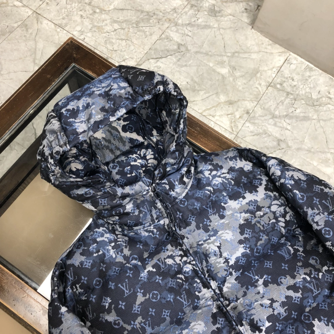 Compact Louis Vuitton Down Jackets 139439