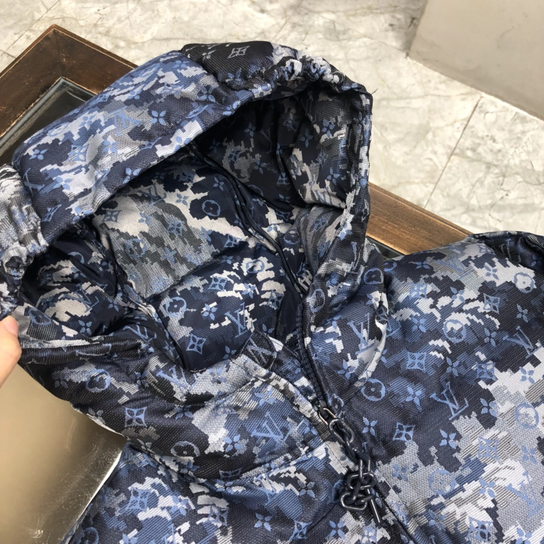 Compact Louis Vuitton Down Jackets 139439
