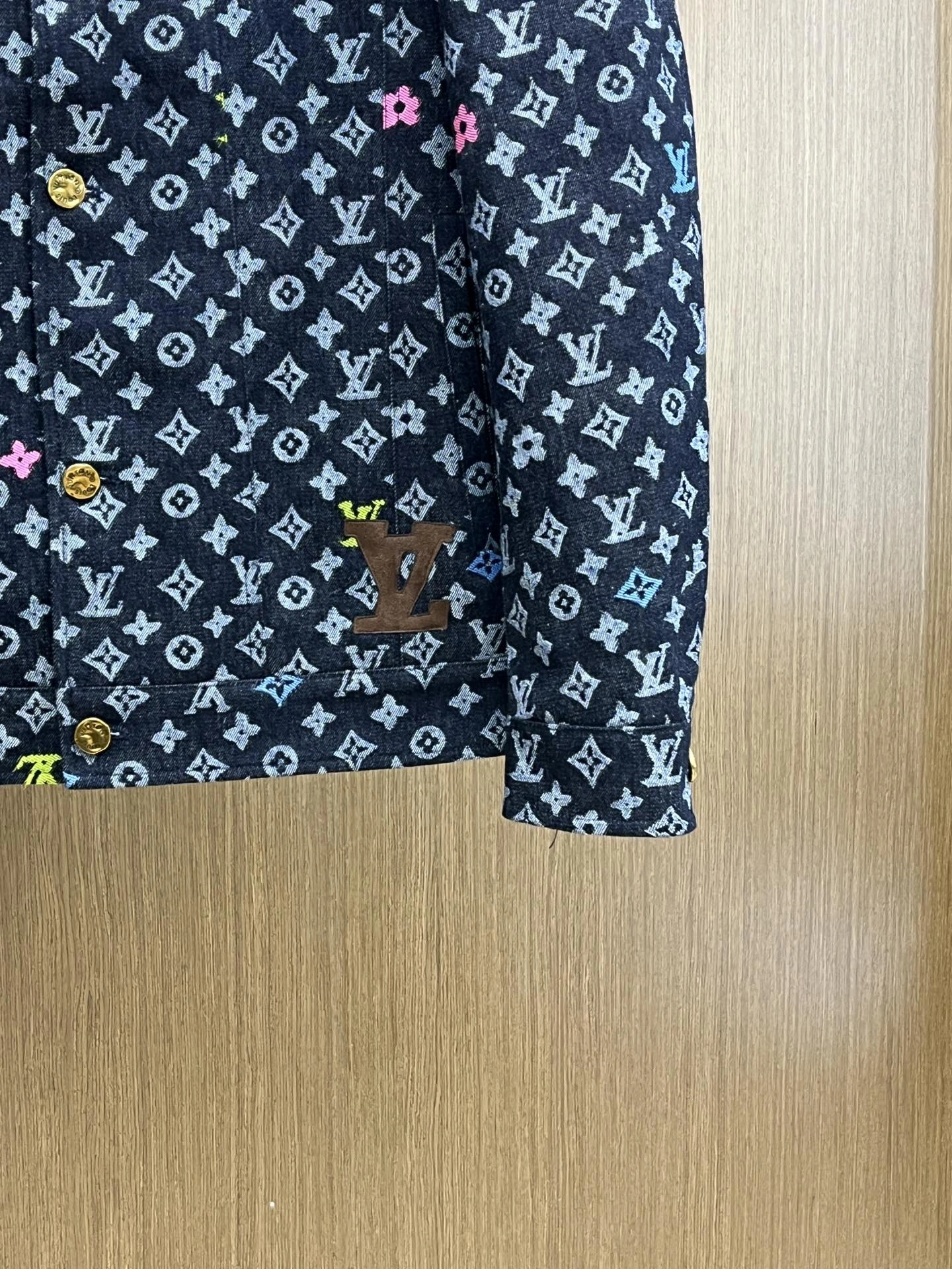 Affordable Louis Vuitton Down Jackets 139420
