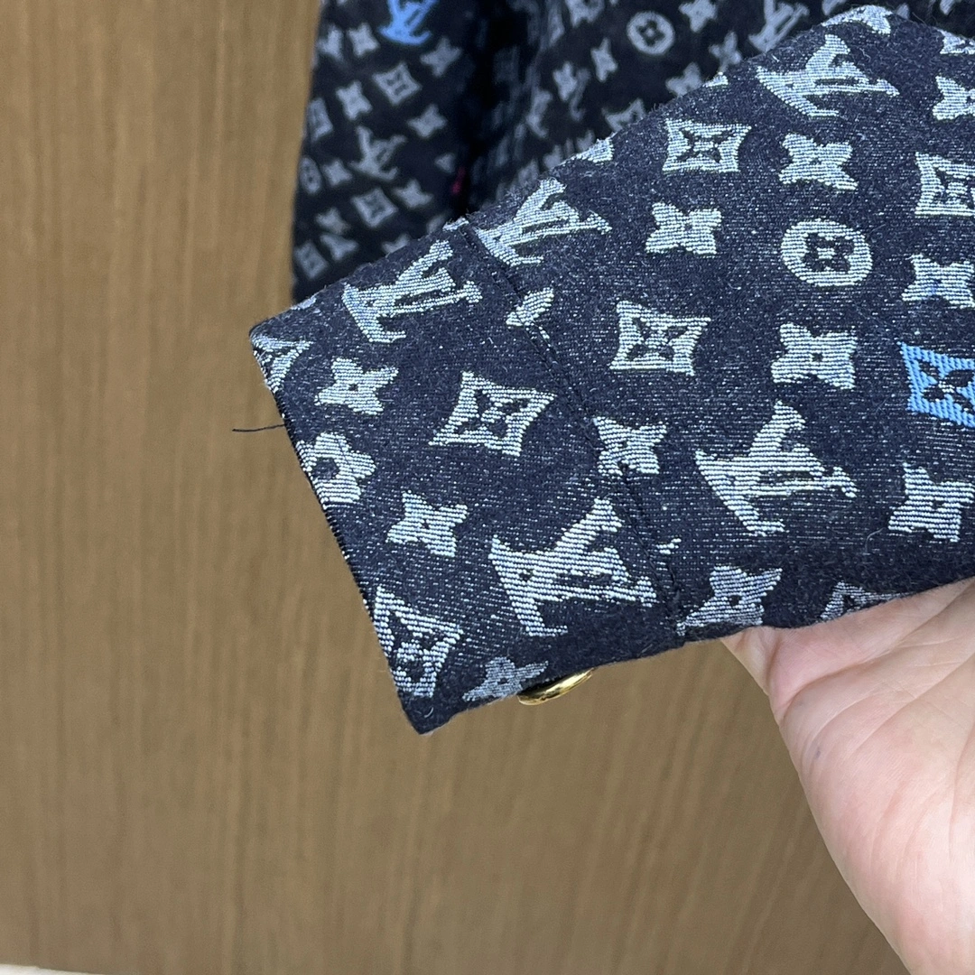 Affordable Louis Vuitton Down Jackets 139420