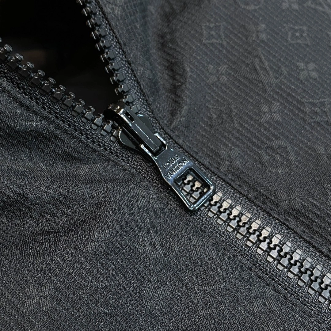 Reliable Louis Vuitton Down Jackets 139423