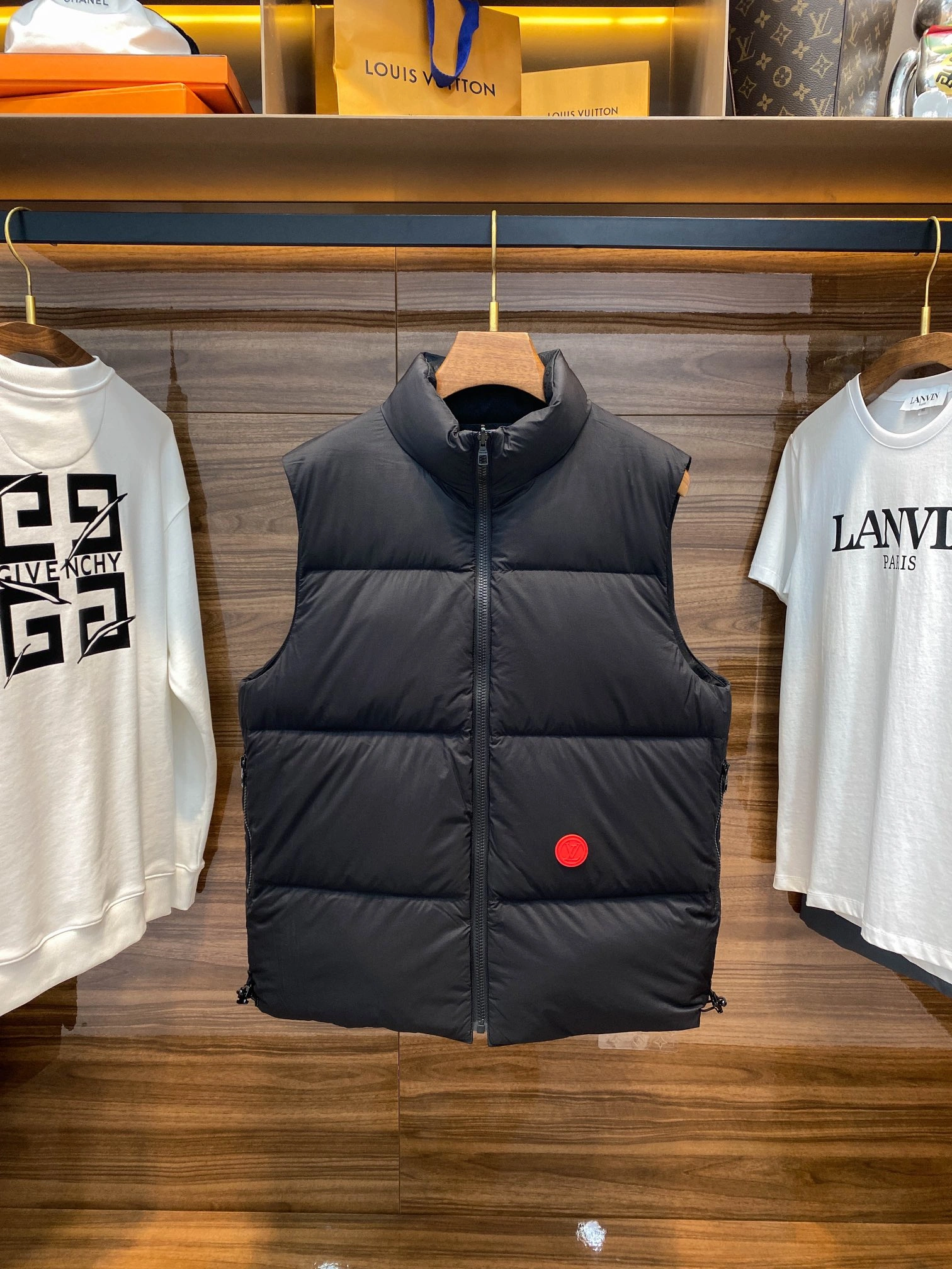 Louis Vuitton Down Jackets Unisex 139424