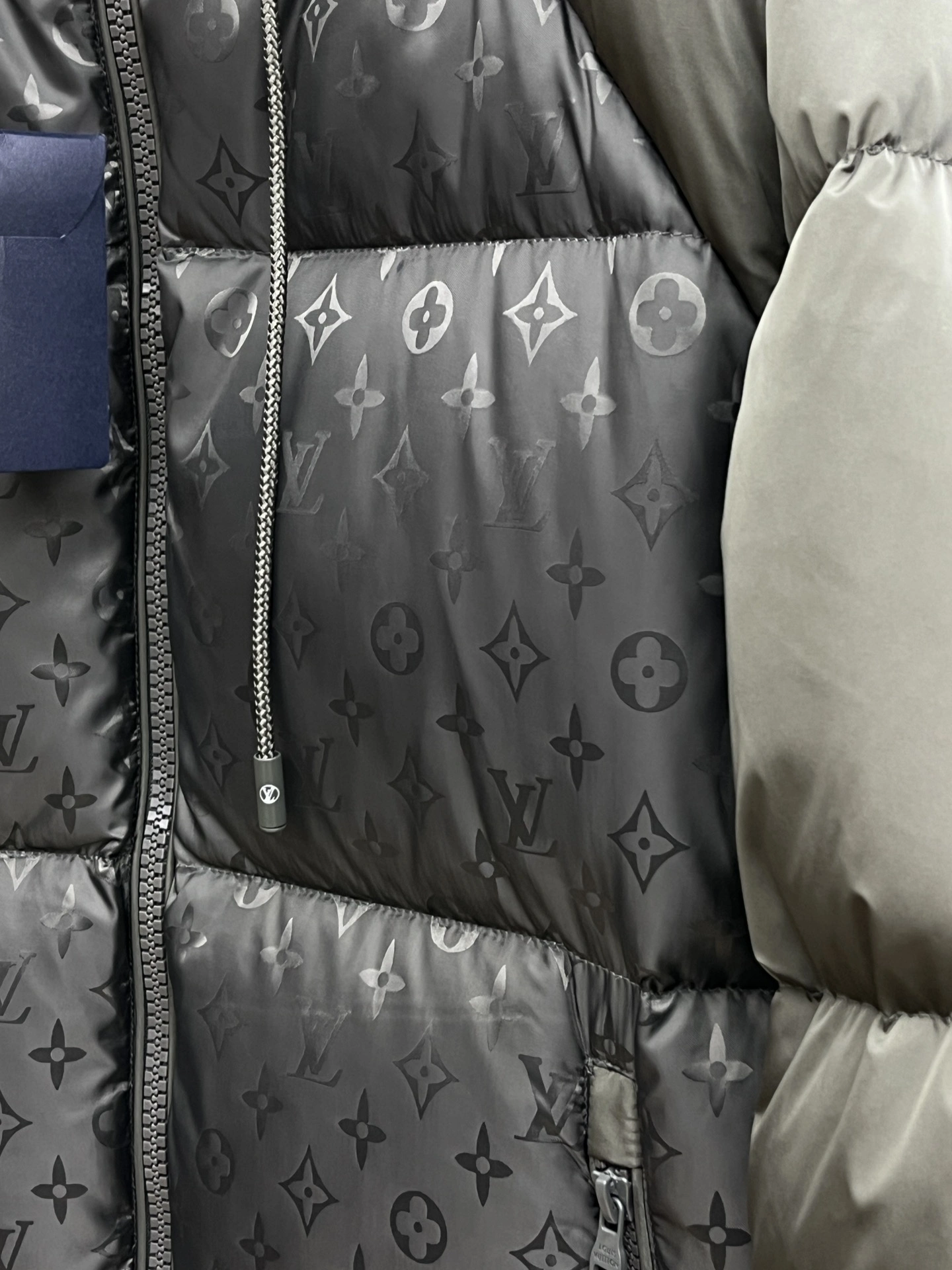 UrbanChic Louis Vuitton Down Jackets 139434