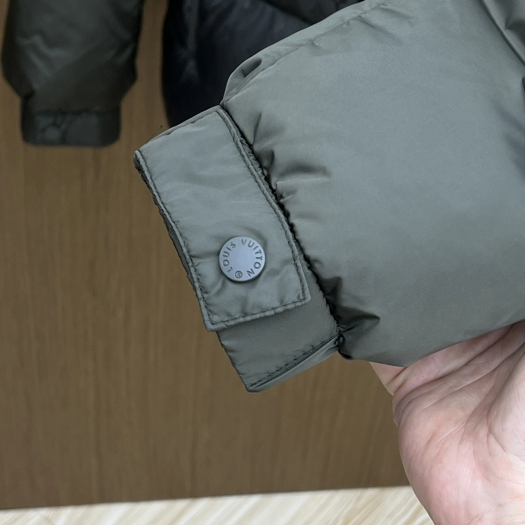 UrbanChic Louis Vuitton Down Jackets 139434