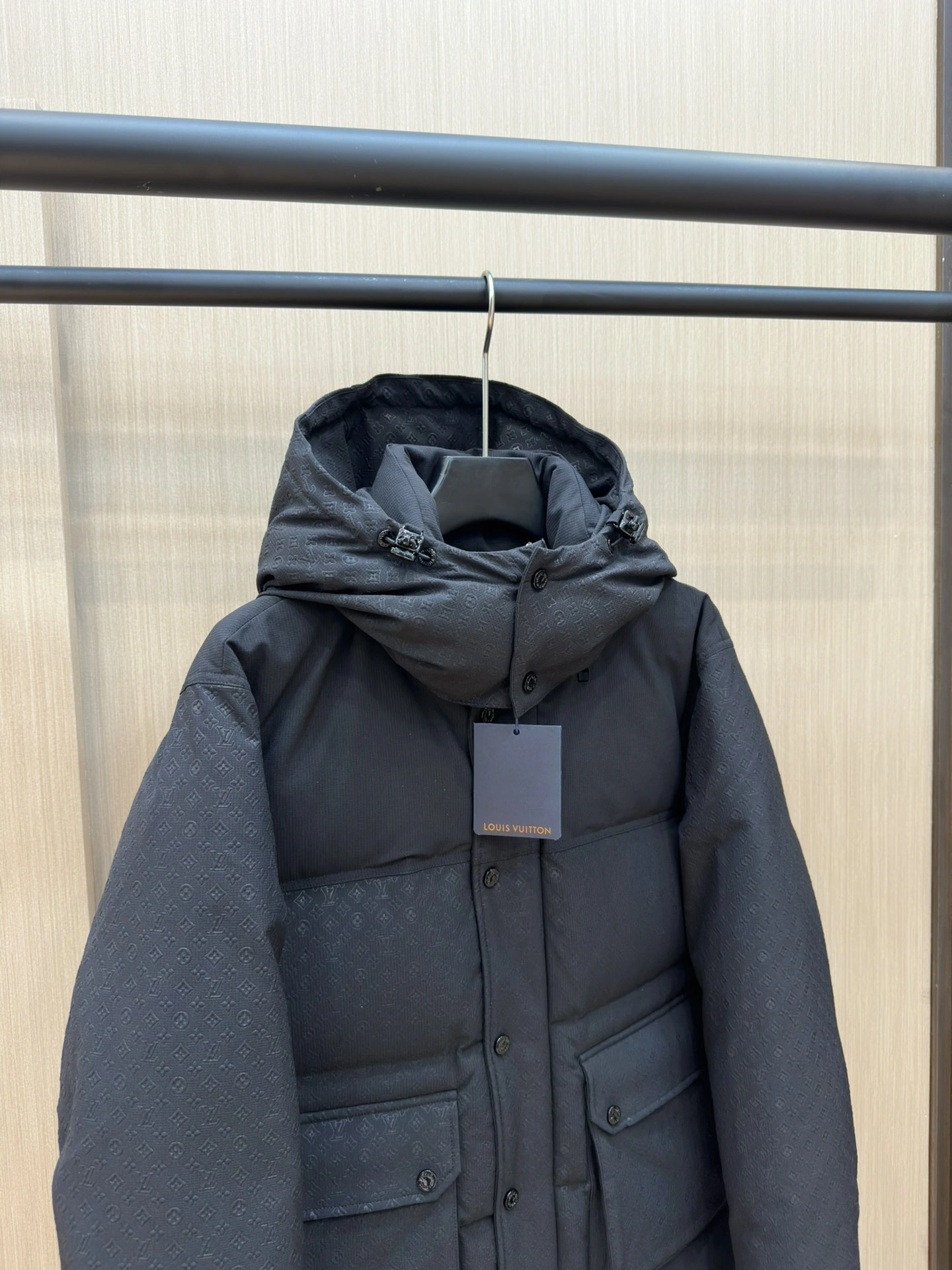 Louis Vuitton Down Jackets ModernLook 139433