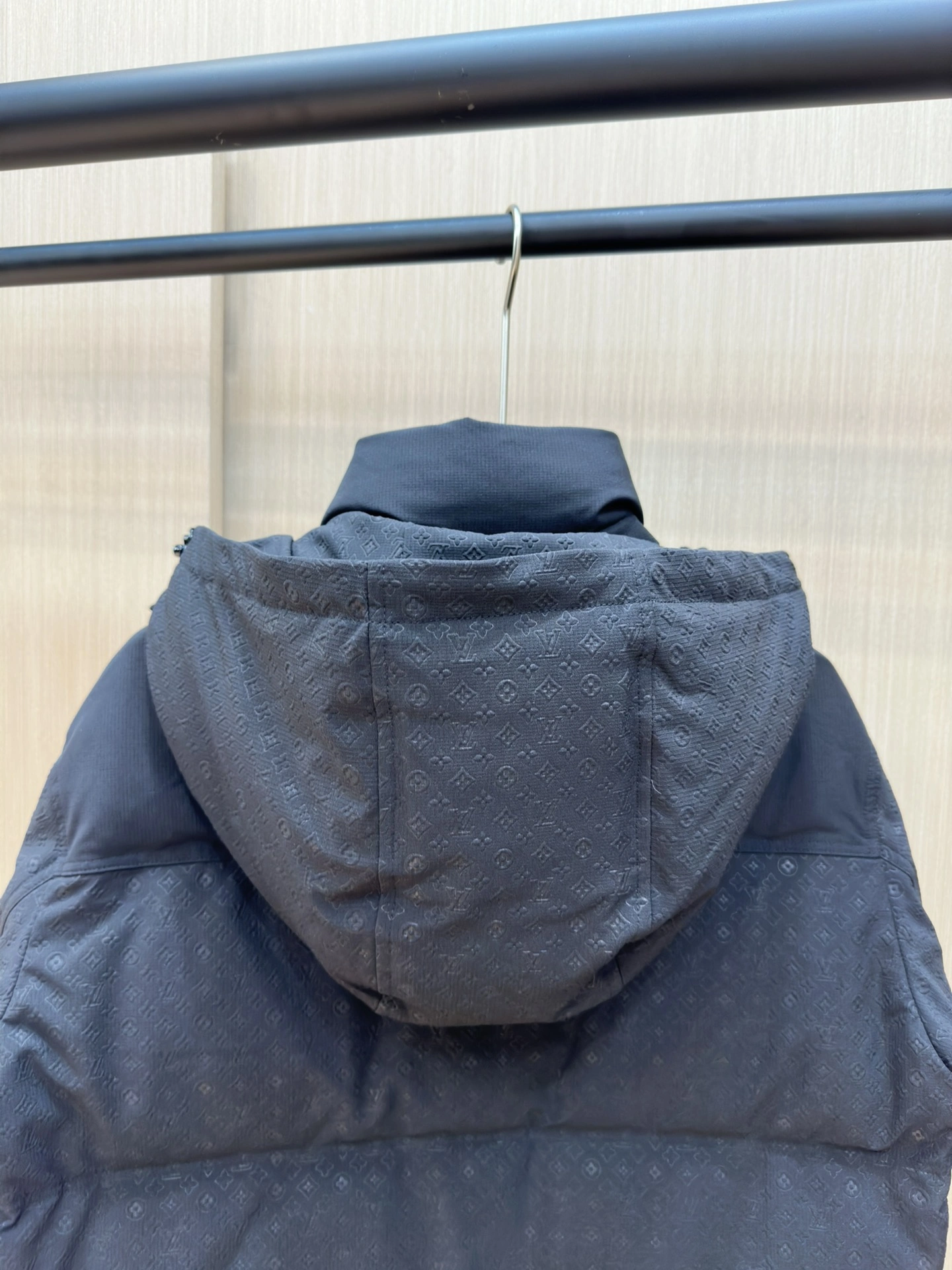 Louis Vuitton Down Jackets ModernLook 139433