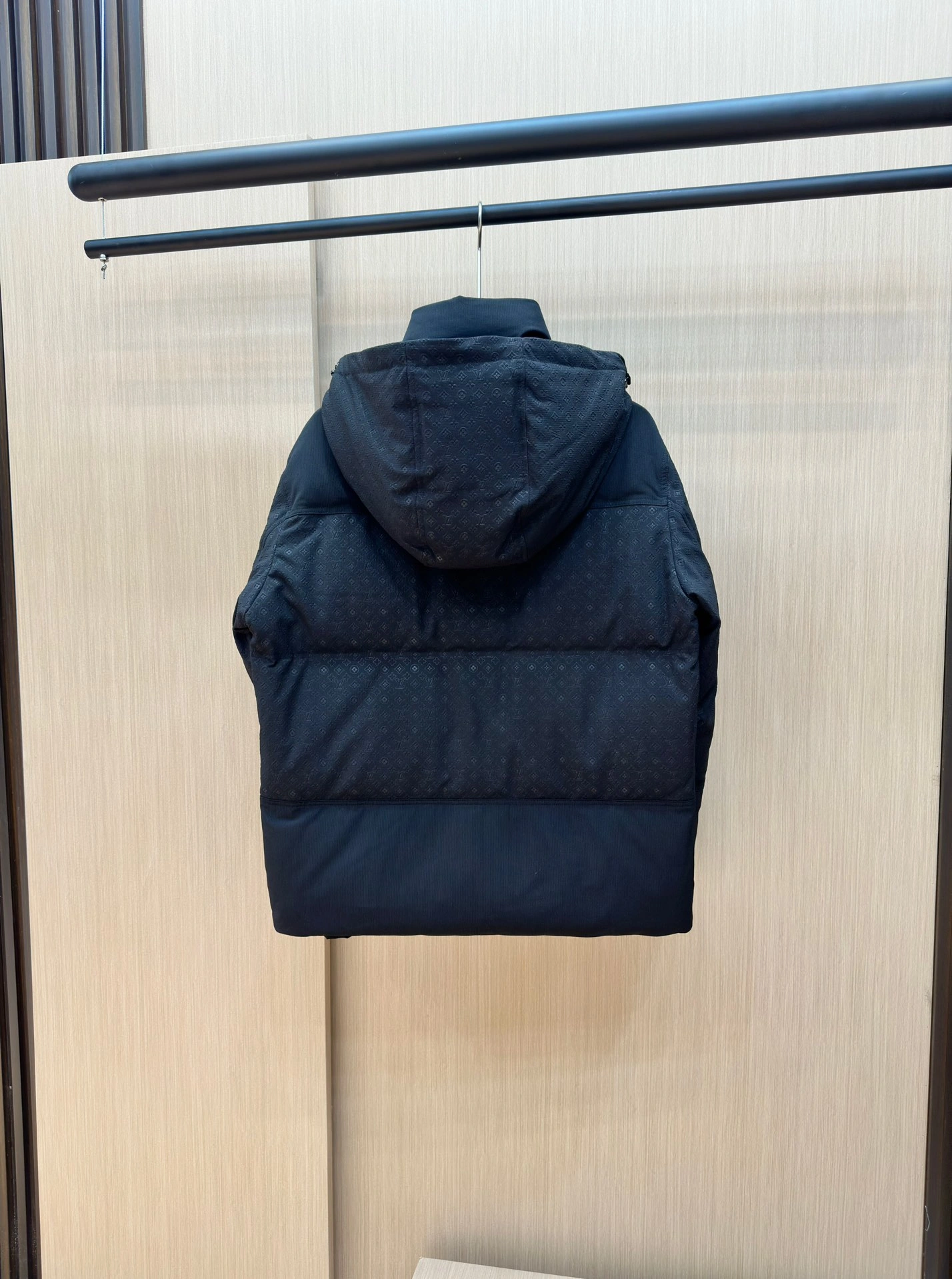 Louis Vuitton Down Jackets ModernLook 139433
