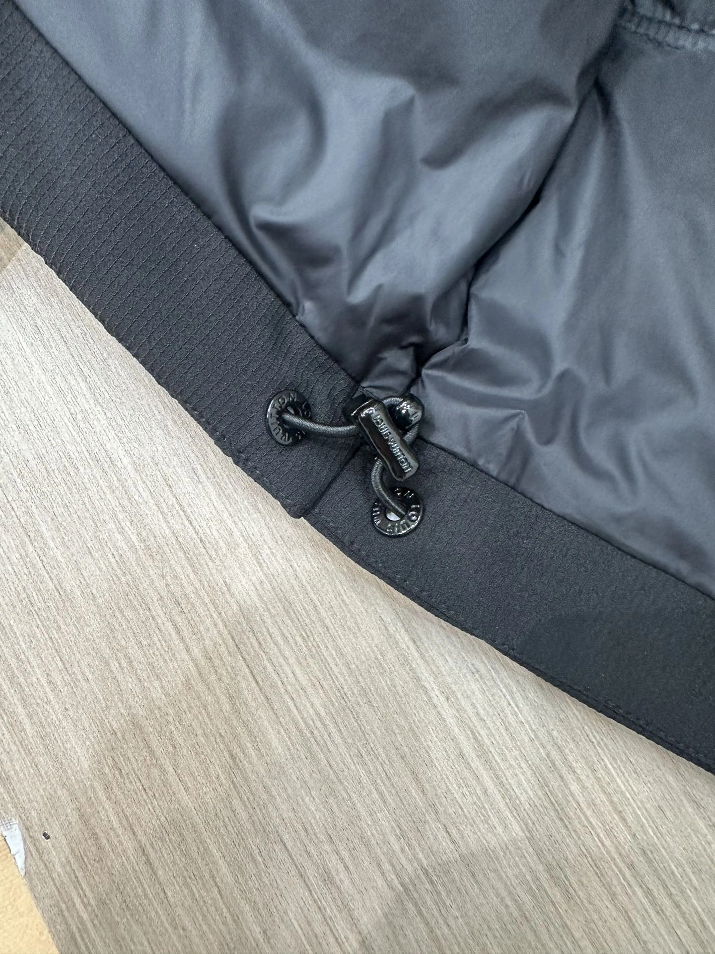 Comfortable Louis Vuitton Down Jackets 139428